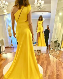 Katerina Papoutsaki feet photo thumbnail