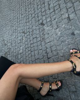 Katerina Safarova feet photo 11