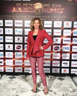 Katerina Siniakova feet photo 1