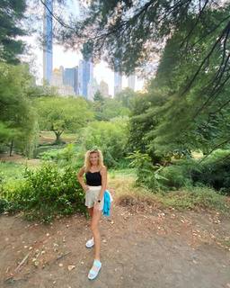 Katerina Siniakova feet photo 3
