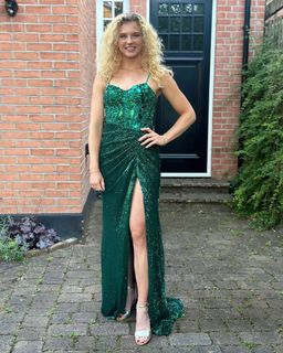 Katerina Siniakova feet photo 2