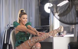 Katerina Stiekoudi feet photo thumbnail