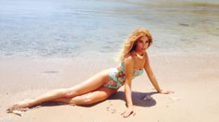 Katerina Stiekoudi feet photo thumbnail