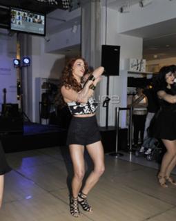 Katerina Stiekoudi feet photo thumbnail