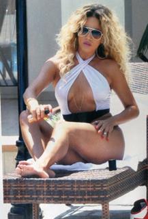 Katerina Stiekoudi feet photo thumbnail