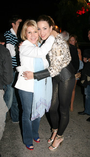 Katerina Stiekoudi feet photo thumbnail