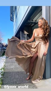 Katerina Stiekoudi feet photo thumbnail