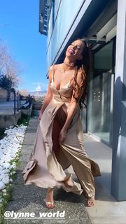 Katerina Stiekoudi feet photo thumbnail