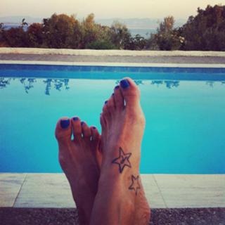 Katerina Tsavalou feet photo 4