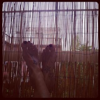 Katerina Tsavalou feet photo 11