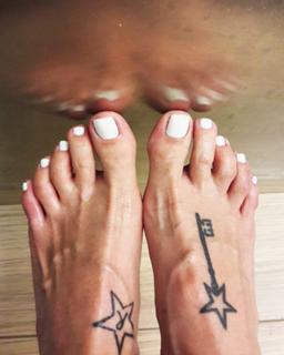 Katerina Tsavalou feet photo 14