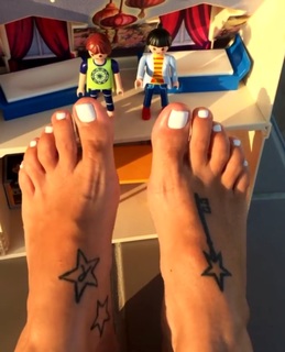 Katerina Tsavalou feet photo 8