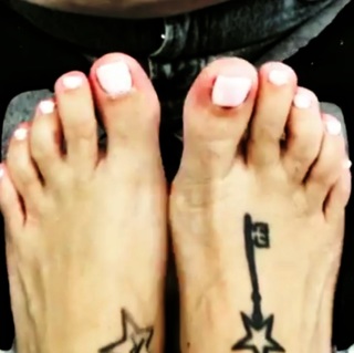 Katerina Tsavalou feet photo 5