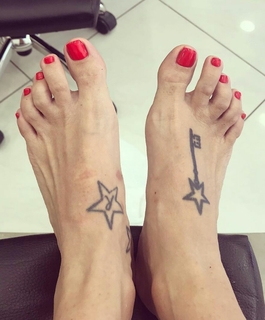Katerina Tsavalou feet photo 13
