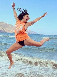 Katerina Tsavalou feet photo 13