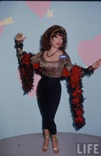 Katey Sagal feet photo thumbnail