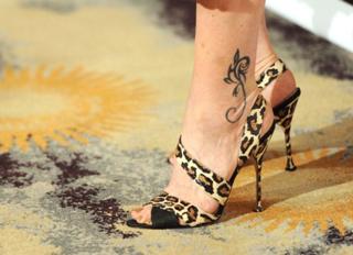 Katey Sagal feet photo thumbnail