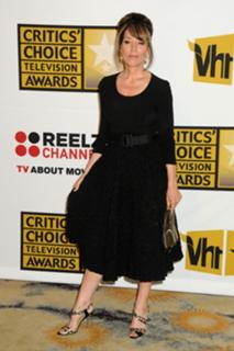 Katey Sagal feet photo thumbnail