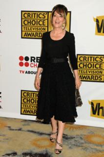 Katey Sagal feet photo thumbnail
