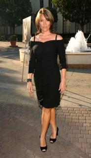 Katey Sagal feet photo thumbnail