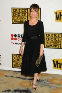 Katey Sagal feet photo thumbnail