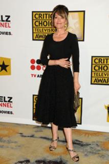 Katey Sagal feet photo thumbnail