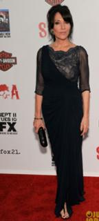 Katey Sagal feet photo thumbnail