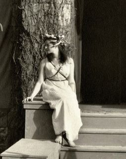 Katharine Hepburn feet photo 1