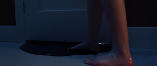 Katharine Isabelle feet photo thumbnail