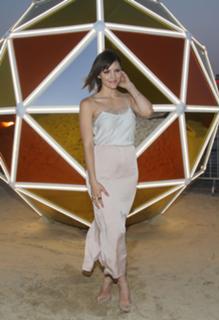 Katharine McPhee feet photo thumbnail