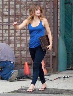 Katharine McPhee feet photo thumbnail