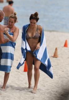 Katharine McPhee feet photo thumbnail