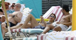 Katharine McPhee feet photo thumbnail