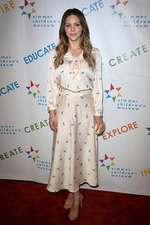 Katharine McPhee feet photo thumbnail