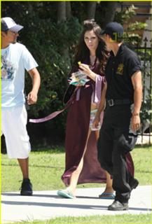 Katharine McPhee feet photo thumbnail
