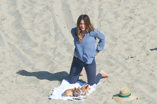 Katharine McPhee feet photo thumbnail