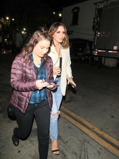 Katharine McPhee feet photo thumbnail