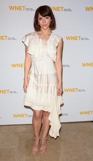 Katharine McPhee feet photo thumbnail