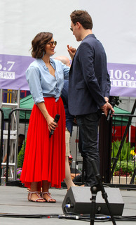 Katharine McPhee feet photo thumbnail