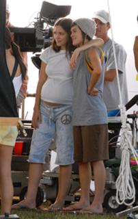 Katharine McPhee feet photo thumbnail