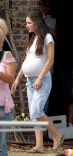 Katharine McPhee feet photo thumbnail