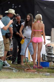Katharine McPhee feet photo thumbnail