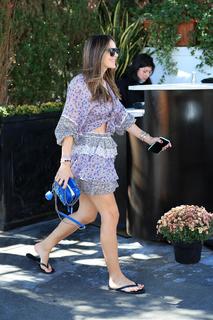 Katharine McPhee feet photo thumbnail