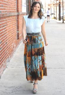 Katharine McPhee feet photo thumbnail