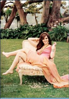 Katharine McPhee feet photo thumbnail