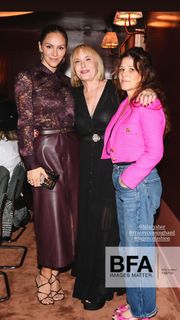 Katharine McPhee feet photo thumbnail