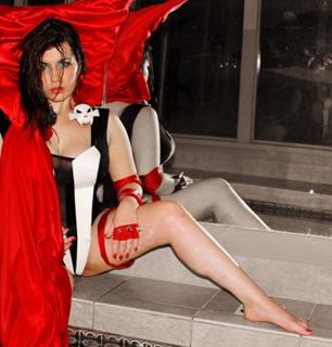 Katherine Gunn feet photo 2