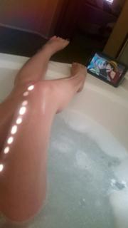 Katherine Gunn feet photo 20