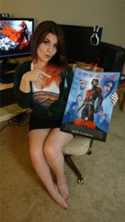 Katherine Gunn feet photo 18