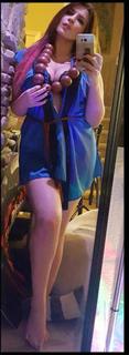 Katherine Gunn feet photo 14